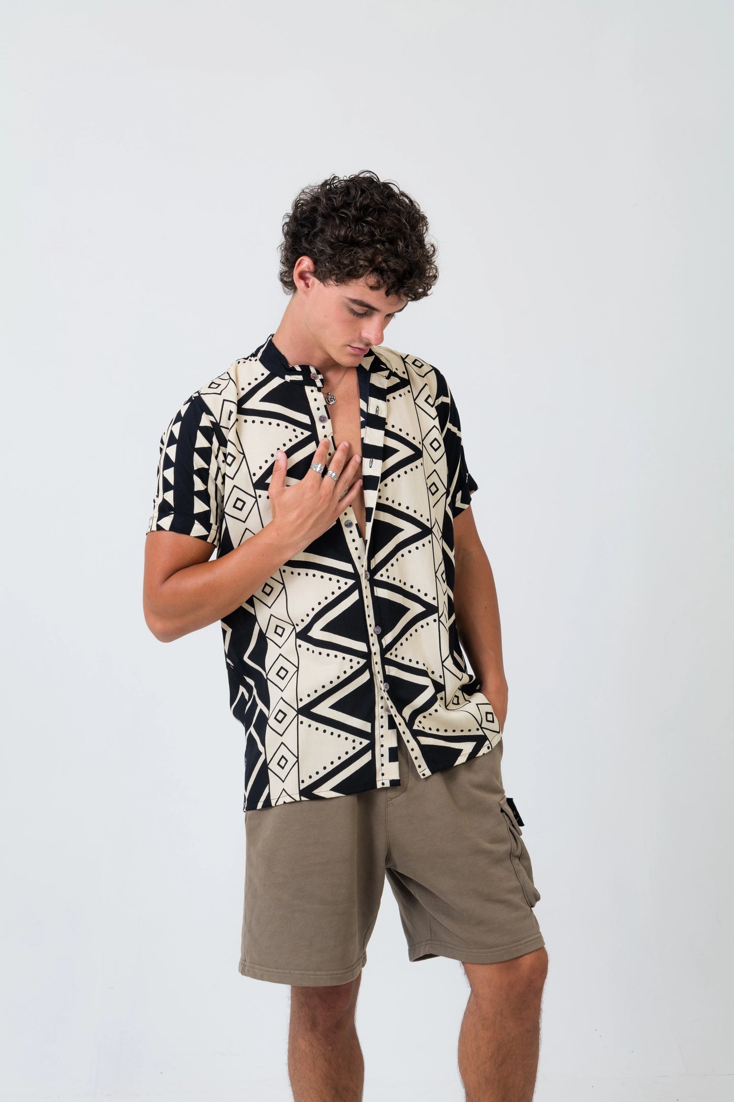 BOHO MAO CLÁSICO – Men's Short-Sleeve Rayon Shirt (Boho Print, S–3XL)